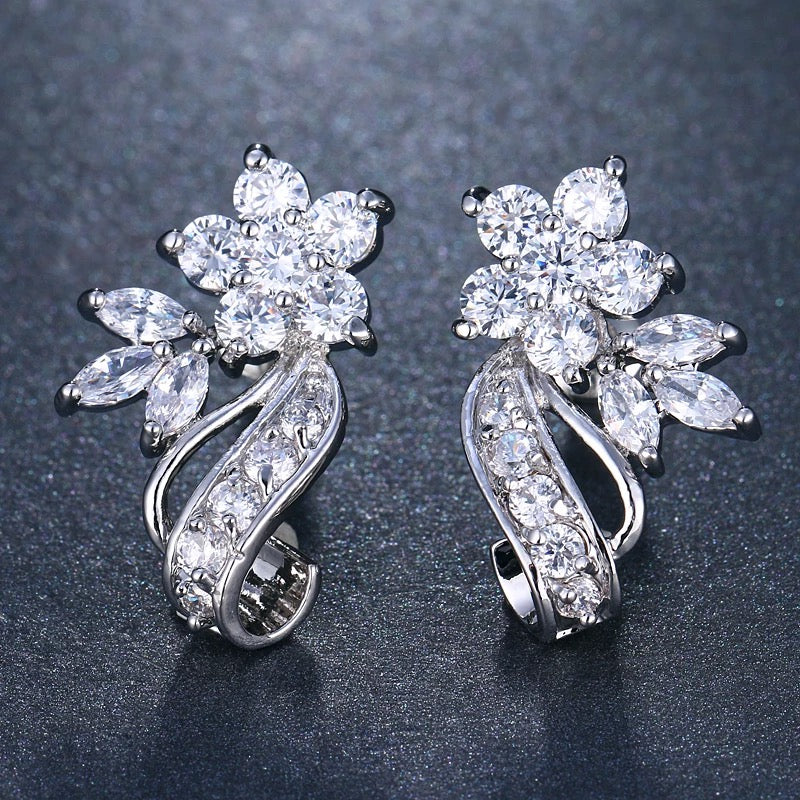 Cute Flower zirconia stud earrings