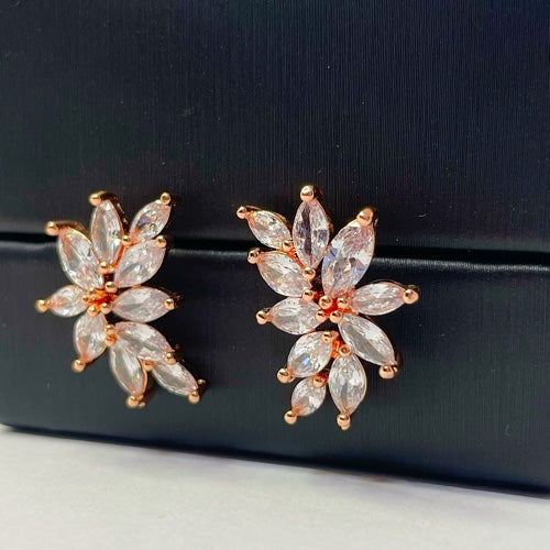 Broad leaves royalty earrings
