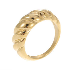 Croisant Classy  Ring